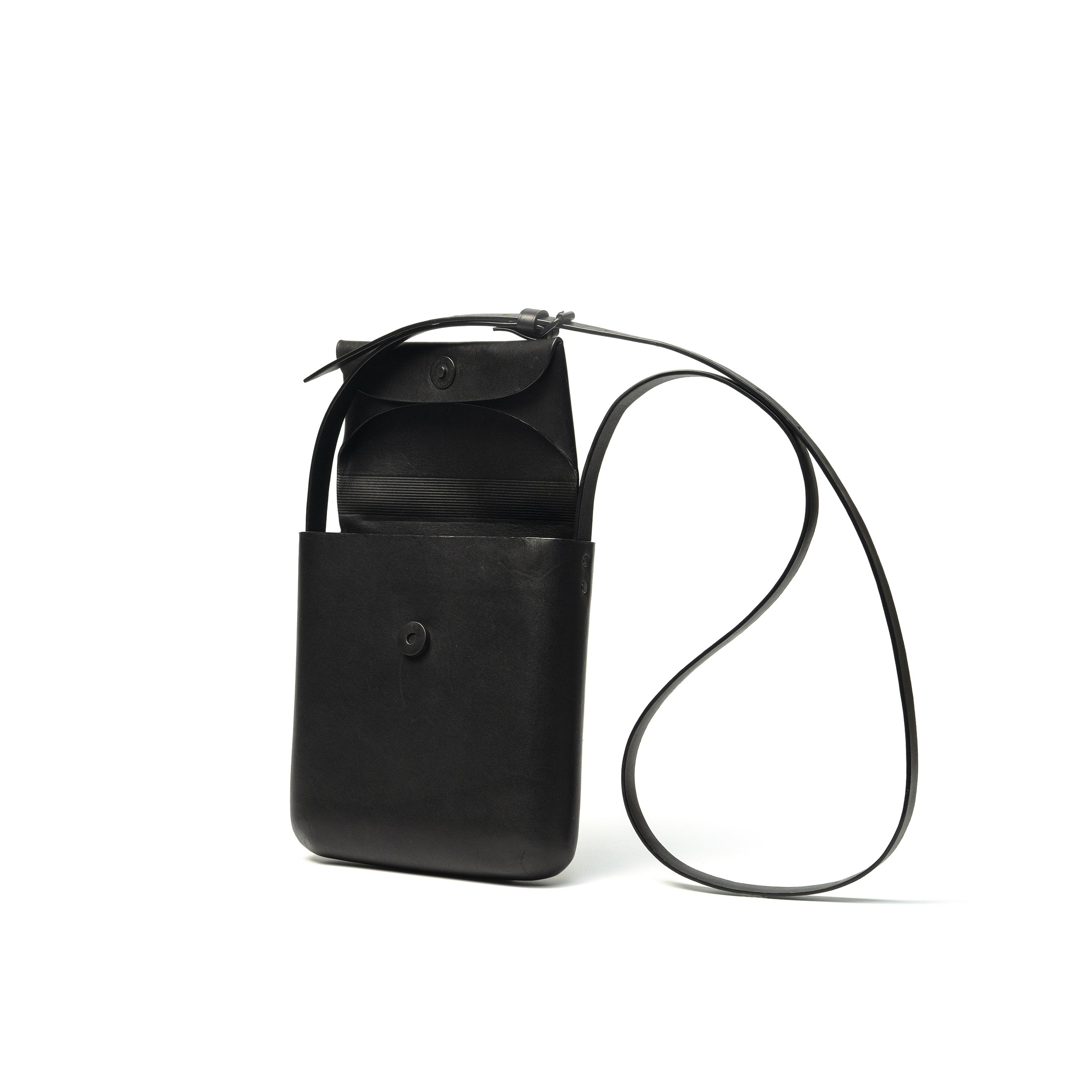 ARC - MOLDED POUCH